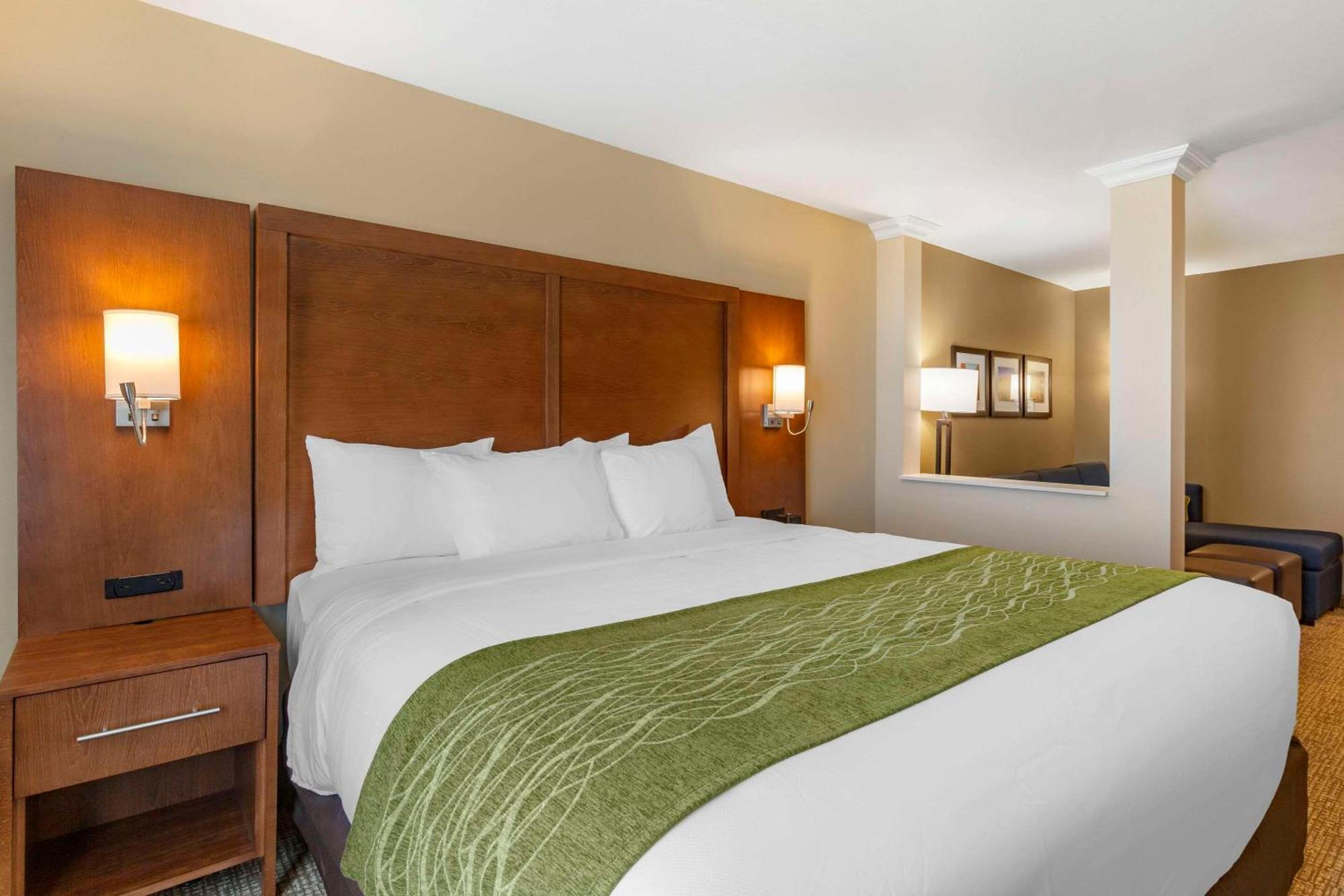 Comfort Suites Albuquerque Airport Ngoại thất bức ảnh